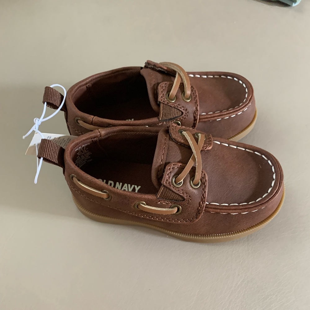 Old Navy Brown Kids' Deck Shoes - Picture 6 of 10